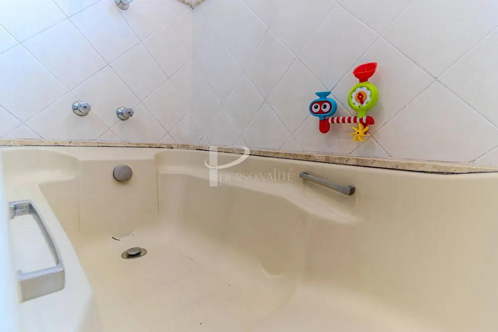 Apartamento, 3 quartos, 330 m² - Foto 1