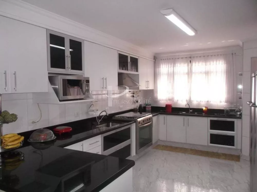 Apartamento à venda com 4 quartos, 234m² - Foto 3