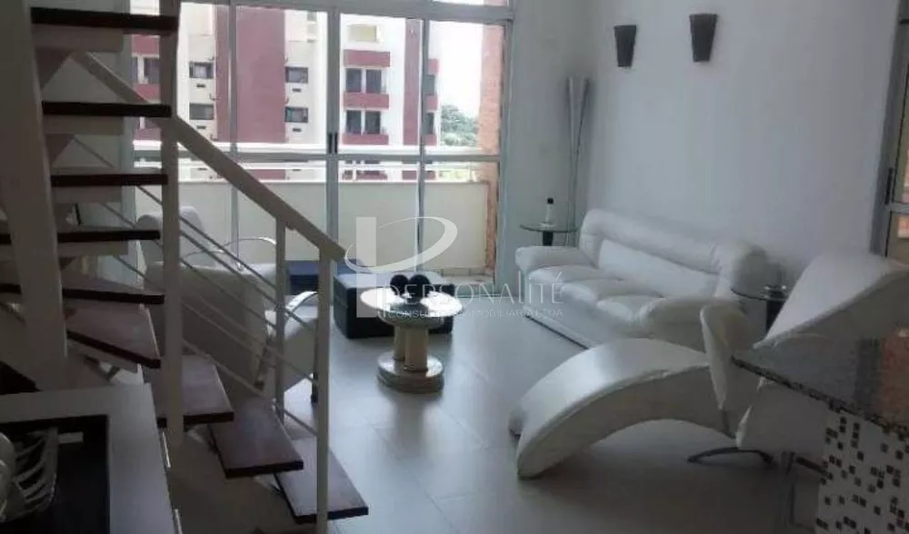 Apartamento para alugar com 2 quartos, 200m² - Foto 1