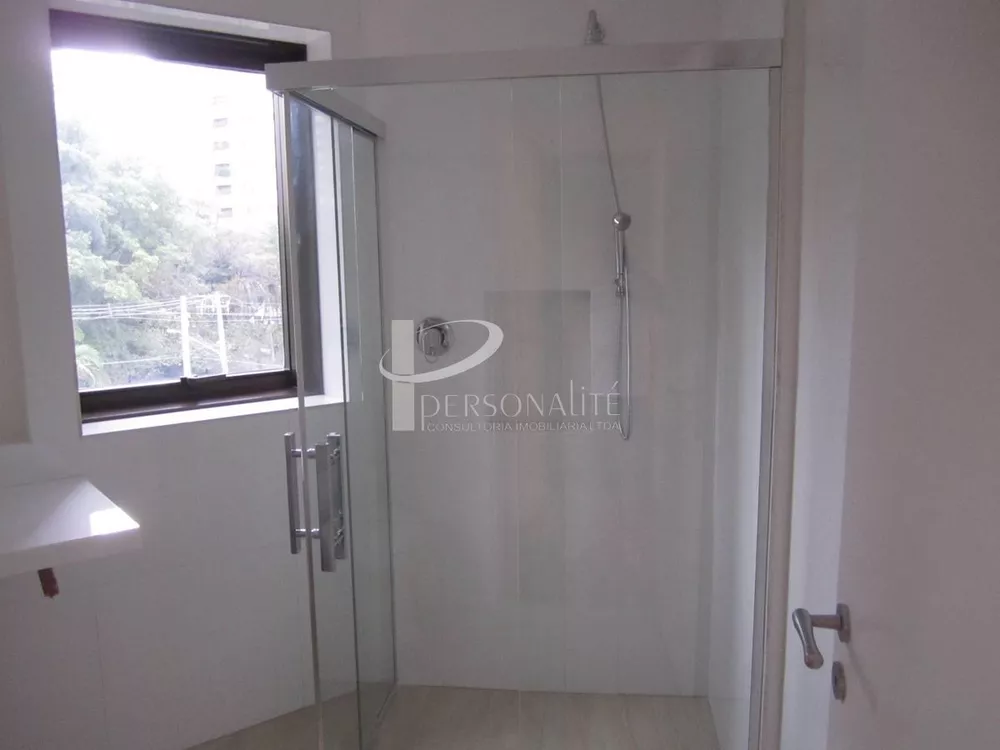 Apartamento à venda com 3 quartos, 210m² - Foto 8