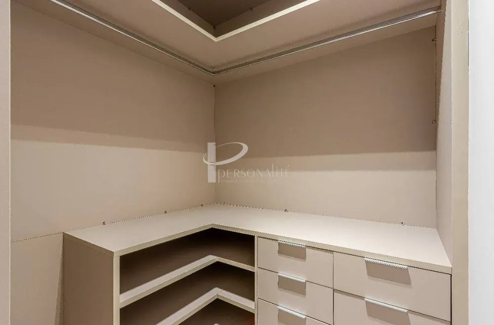 Apartamento, 3 quartos, 137 m² - Foto 2