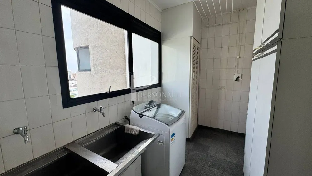 Apartamento, 3 quartos, 244 m² - Foto 2