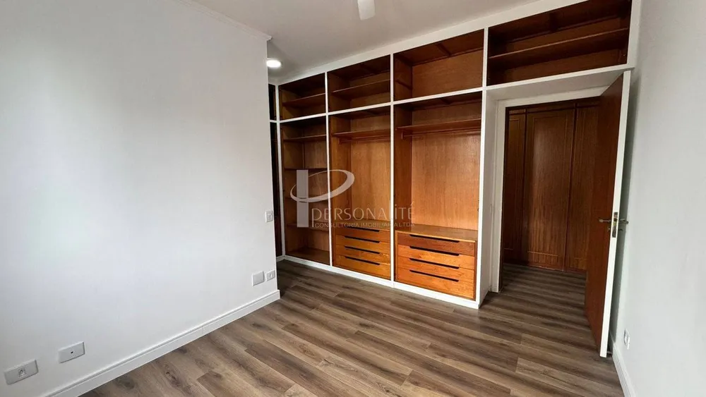 Apartamento, 3 quartos, 244 m² - Foto 1