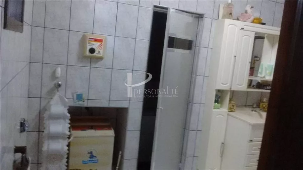 Sobrado à venda com 7 quartos, 300m² - Foto 3