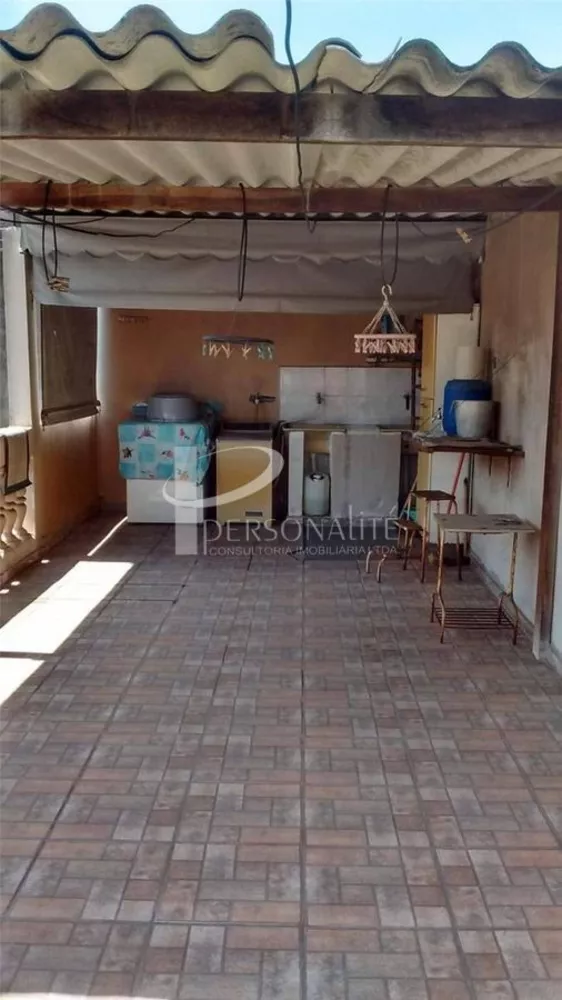 Sobrado à venda com 7 quartos, 300m² - Foto 2