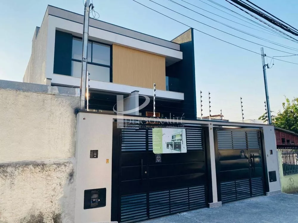 Sobrado à venda com 3 quartos, 140m² - Foto 1