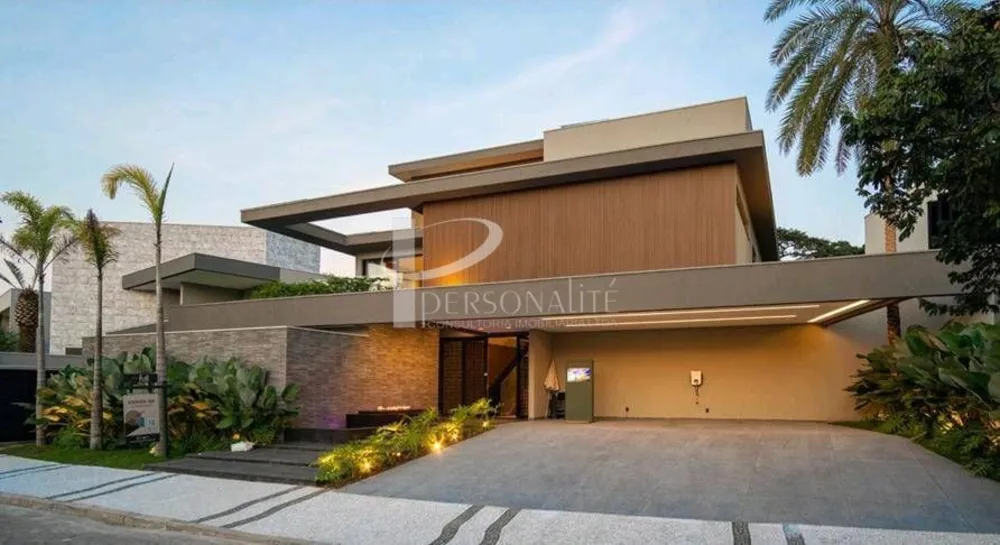 Casa, 7 quartos, 740 m² - Foto 1