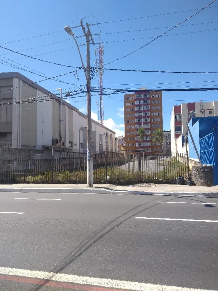 Loteamento e Condomínio - Foto 1