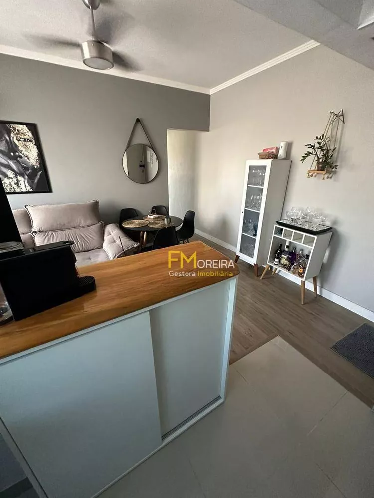 Apartamento à venda com 2 quartos, 61m² - Foto 1