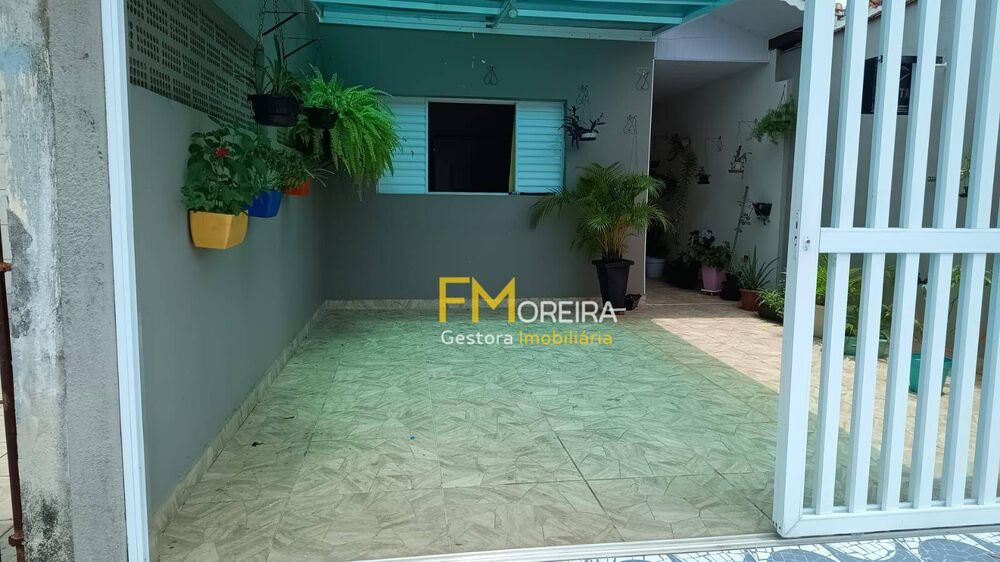 Casa à venda com 2 quartos, 63m² - Foto 2