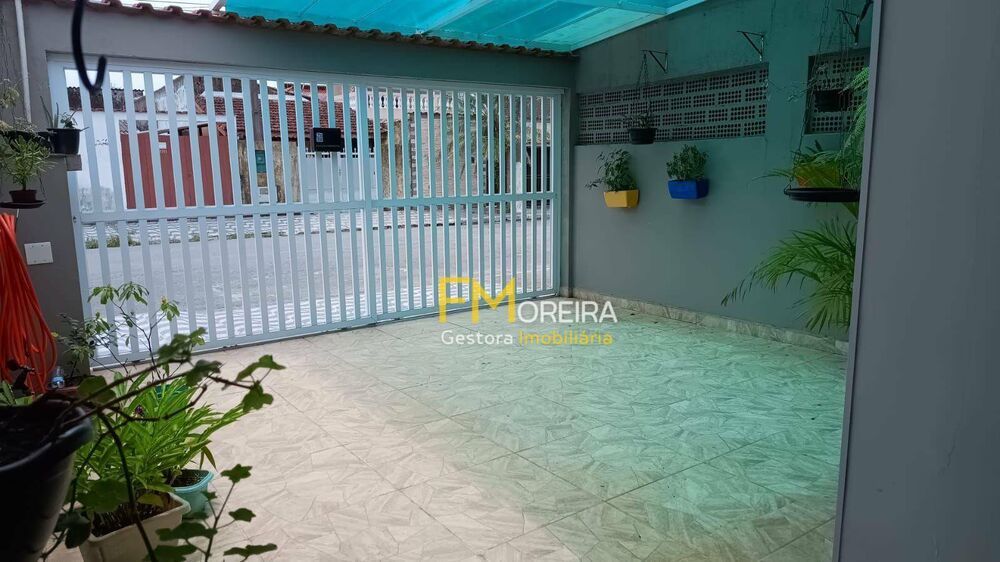 Casa à venda com 2 quartos, 63m² - Foto 1