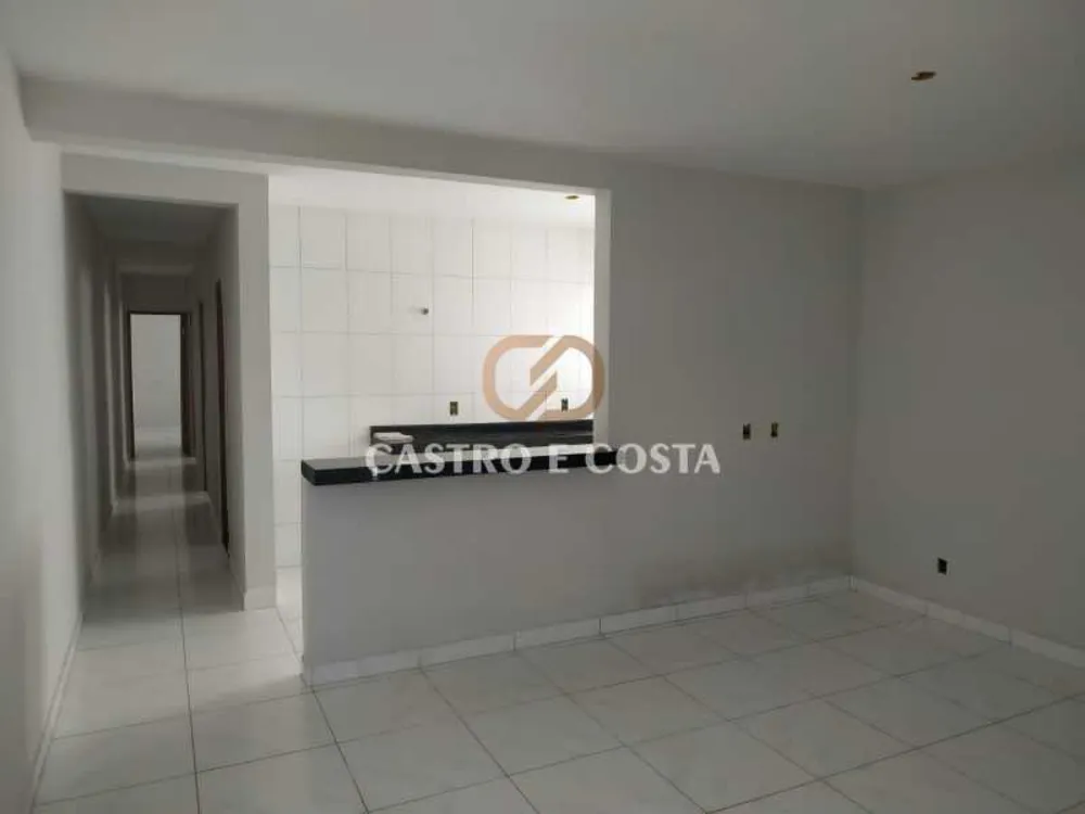 Casa, 3 quartos, 81 m² - Foto 1
