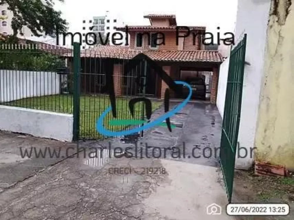 Casa à venda com 4 quartos, 250m² - Foto 1