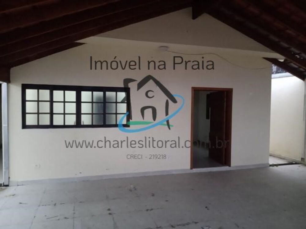 Casa à venda com 3 quartos, 200m² - Foto 1