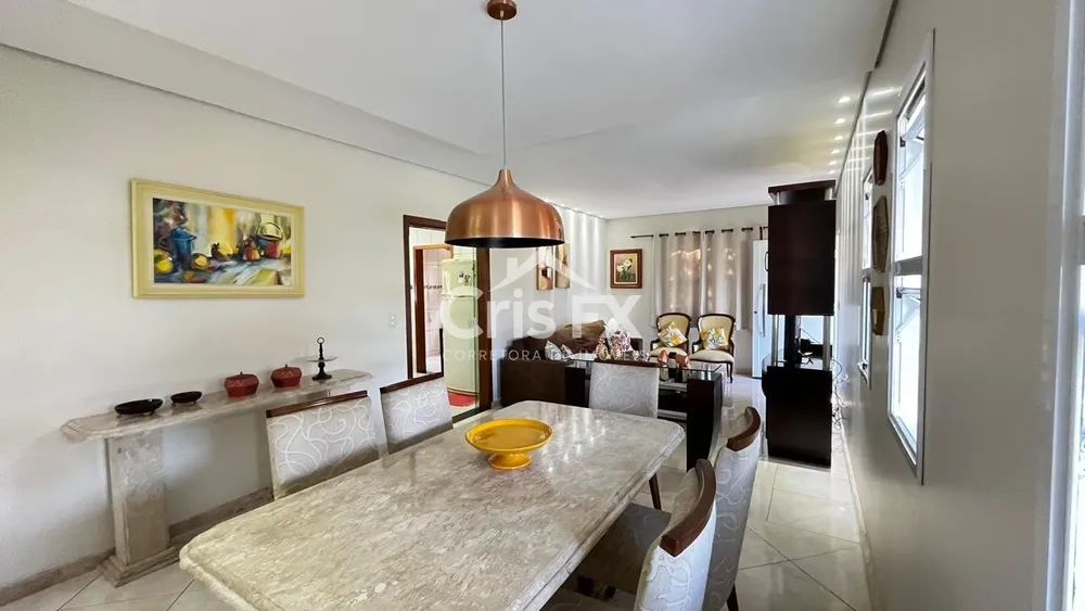 Sítio, 4 quartos, 1440 m² - Foto 1