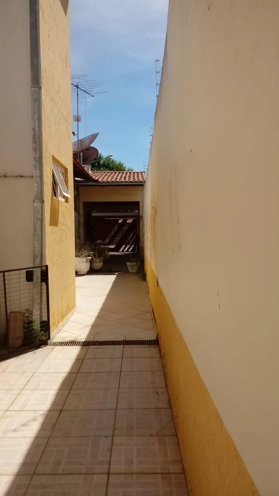 Casa à venda com 5 quartos, 308m² - Foto 4