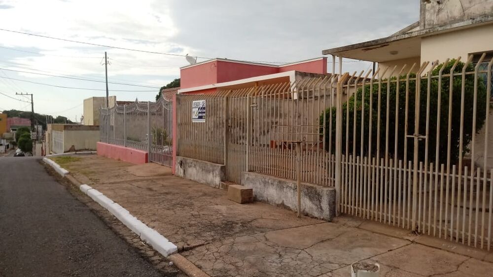 Casa à venda com 4 quartos - Foto 2