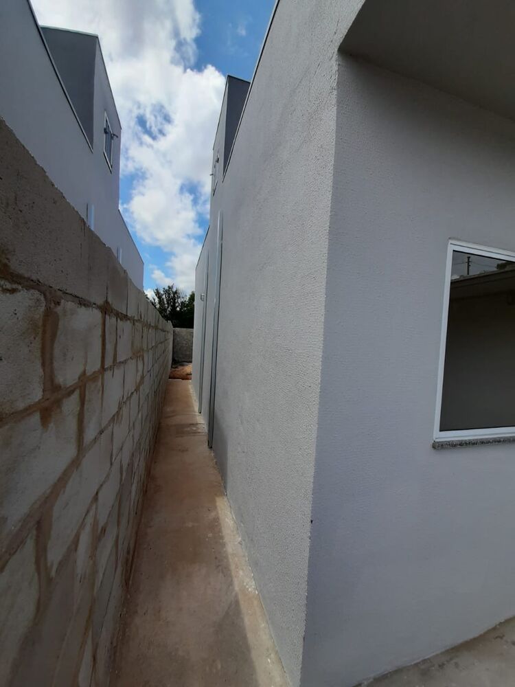 Casa à venda com 2 quartos, 59m² - Foto 3
