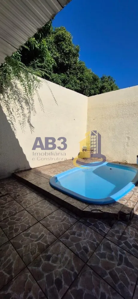 Casa, 2 quartos, 230 m² - Foto 1