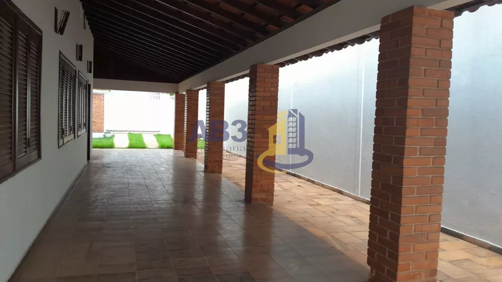 Casa, 5 quartos, 392 m² - Foto 3