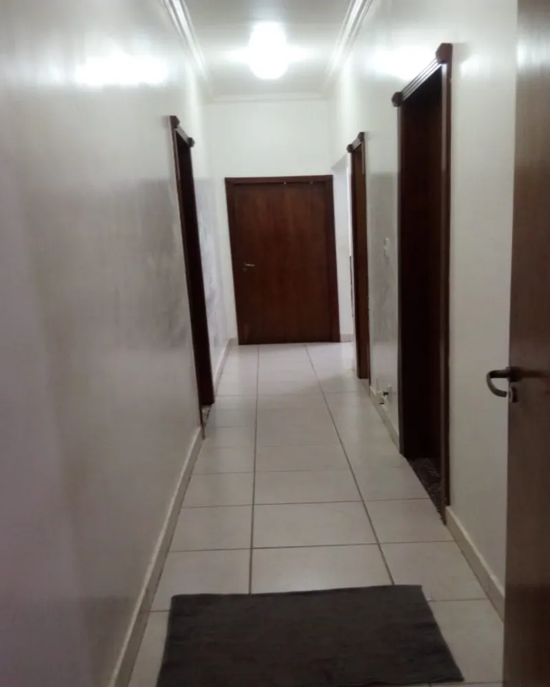 Casa, 1 quarto, 257 m² - Foto 2