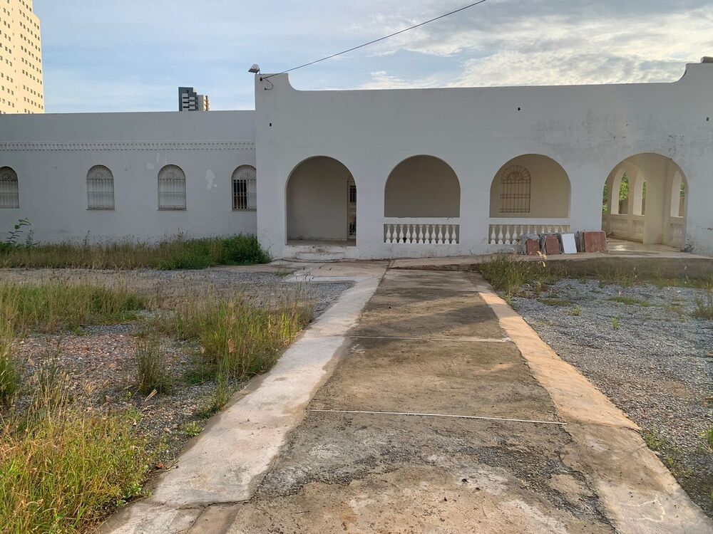 Casa, 6 quartos, 453 m² - Foto 1