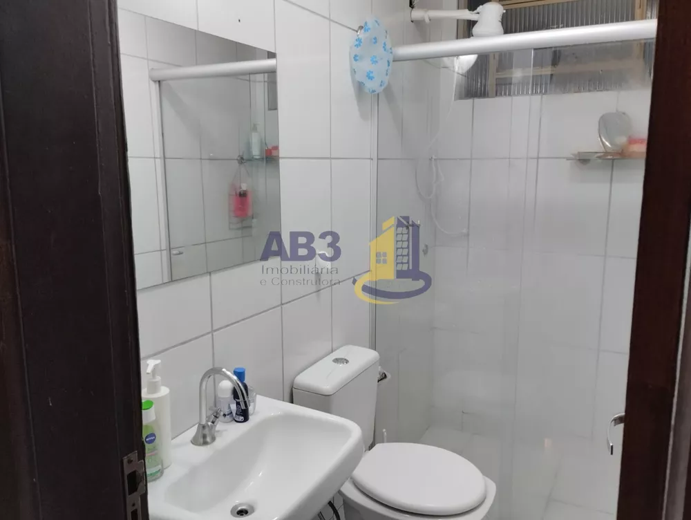 Apartamento à venda com 2 quartos, 68m² - Foto 4