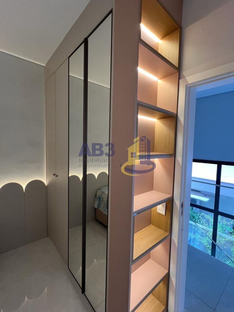 Sobrado, 4 quartos, 232 m² - Foto 2