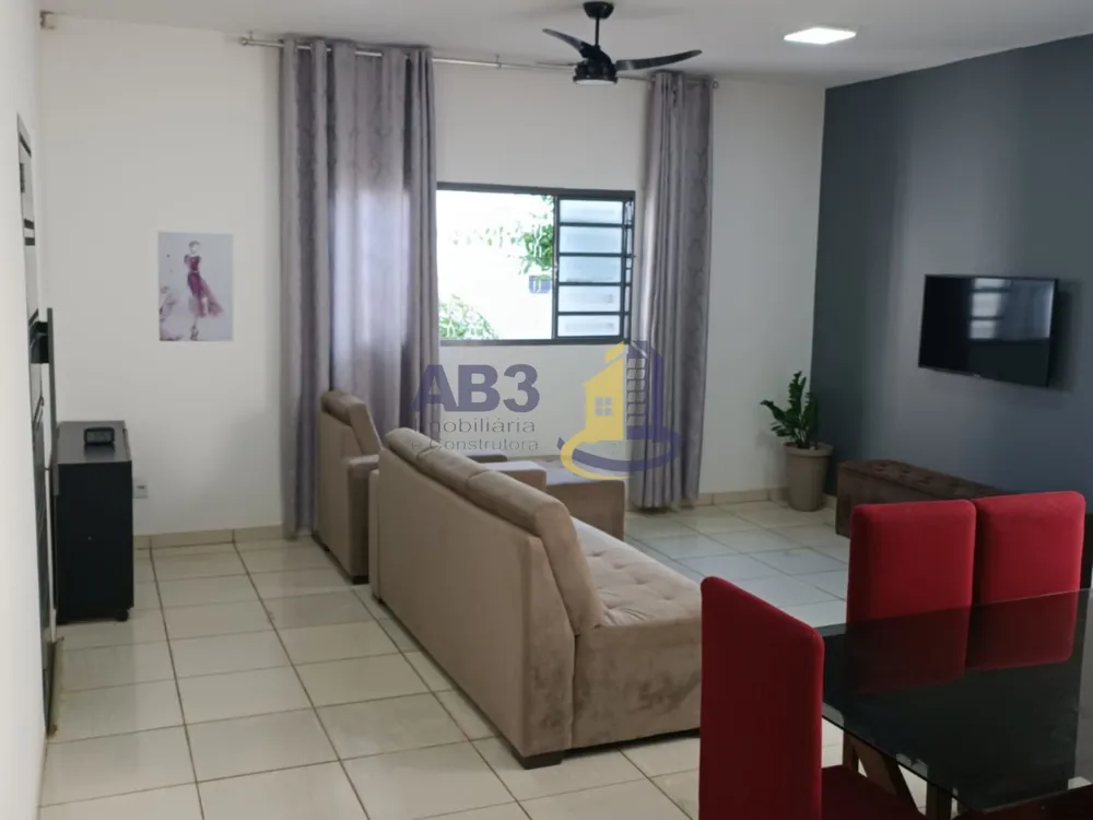Casa, 2 quartos, 180 m² - Foto 2