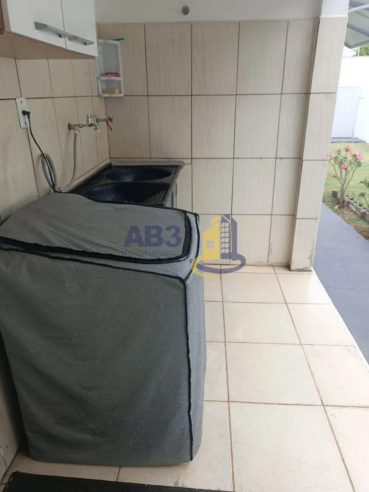 Casa, 2 quartos, 180 m² - Foto 1