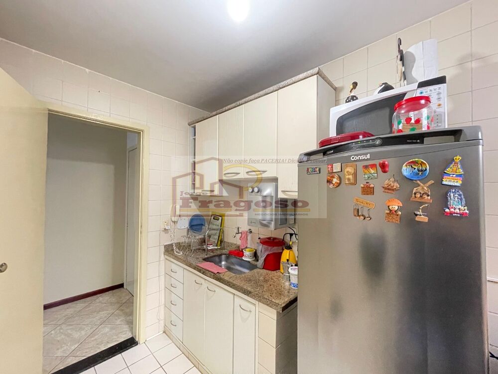 Apartamento à venda com 2 quartos, 83m² - Foto 3