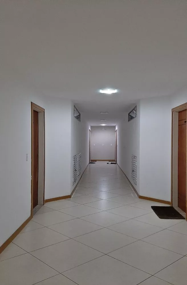 Apartamento à venda com 2 quartos, 93m² - Foto 2