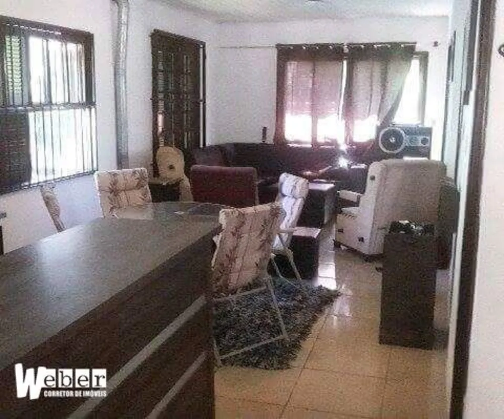 Casa, 3 quartos, 72 m² - Foto 2