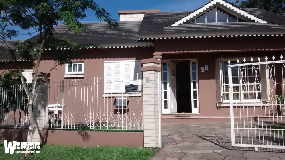 Casa, 3 quartos, 262 m² - Foto 1
