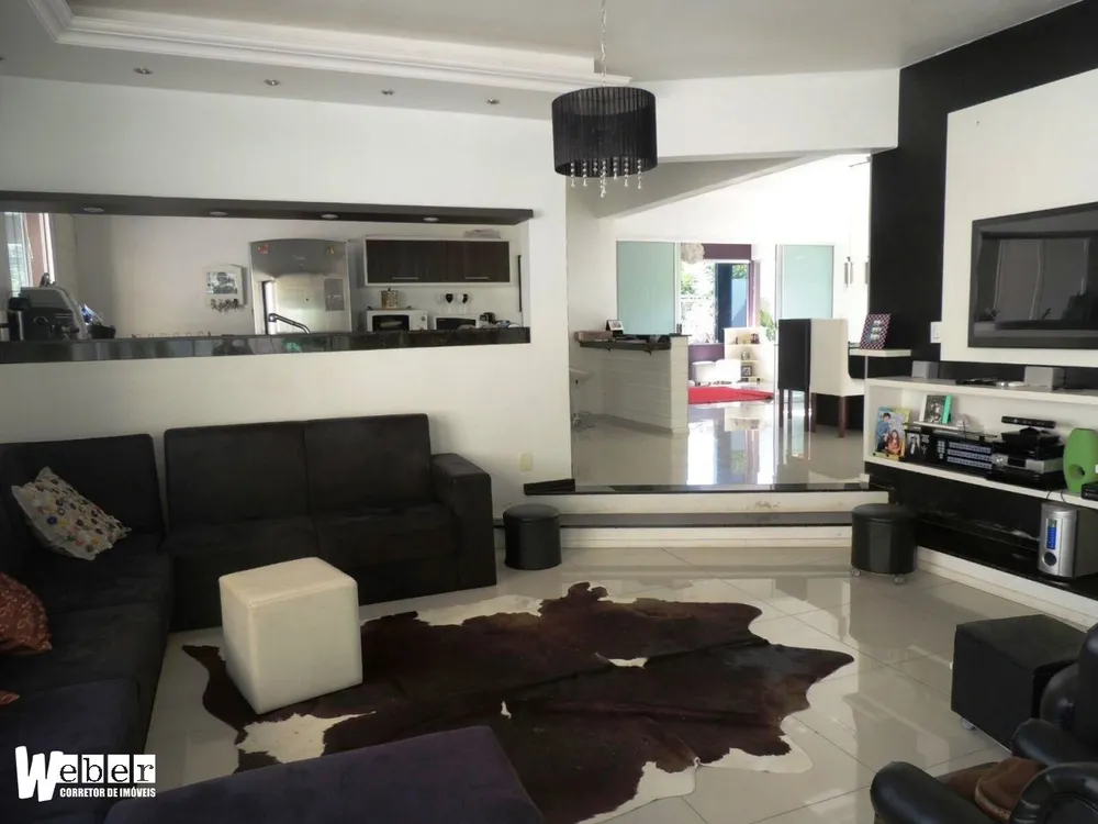 Casa, 3 quartos, 240 m² - Foto 3