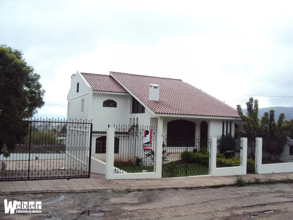 Casa, 3 quartos, 342 m² - Foto 1