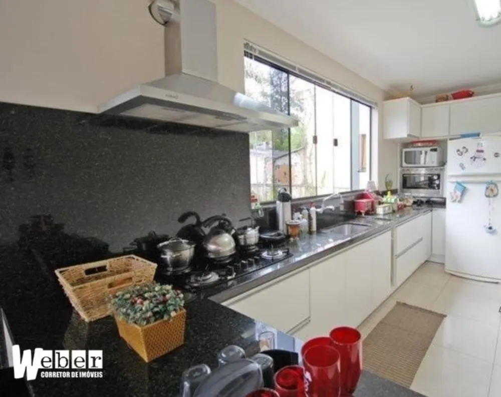Casa, 4 quartos, 240 m² - Foto 4