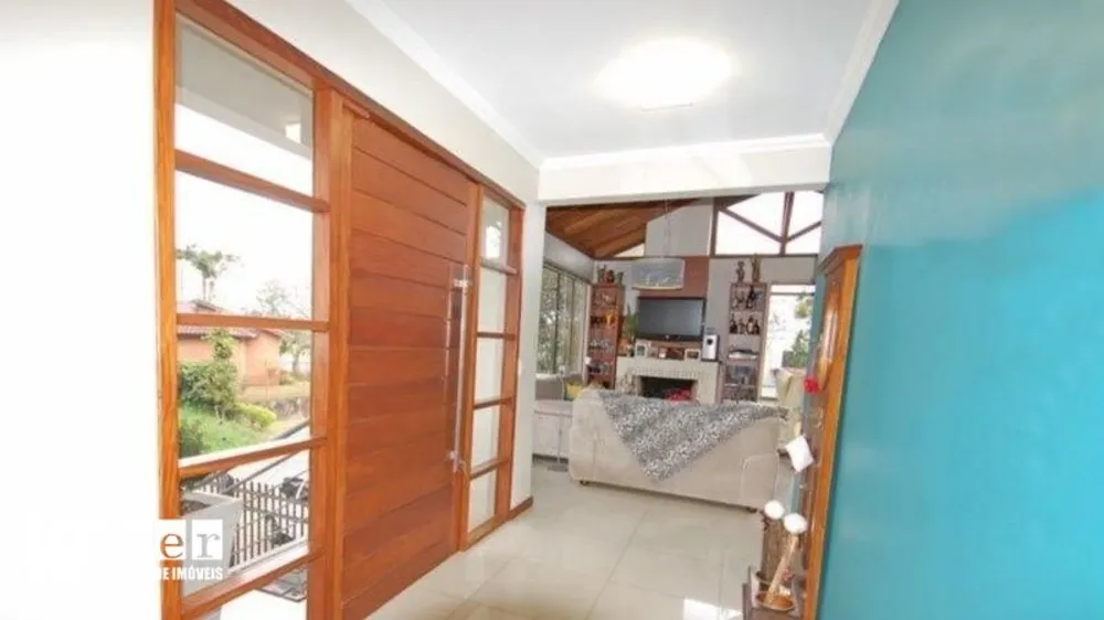 Casa, 4 quartos, 240 m² - Foto 2