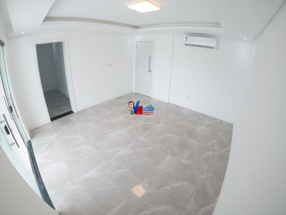Casa à venda com 4 quartos, 287m² - Foto 2