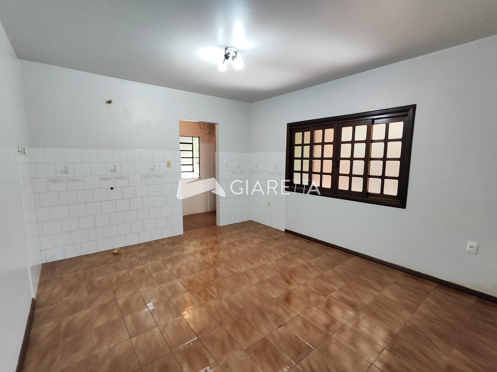 Casa para alugar com 4 quartos, 226m² - Foto 2
