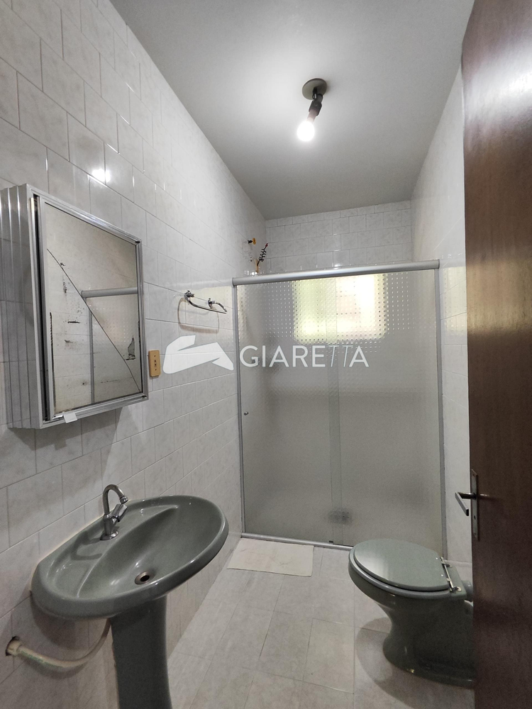 Casa para alugar com 4 quartos, 226m² - Foto 5
