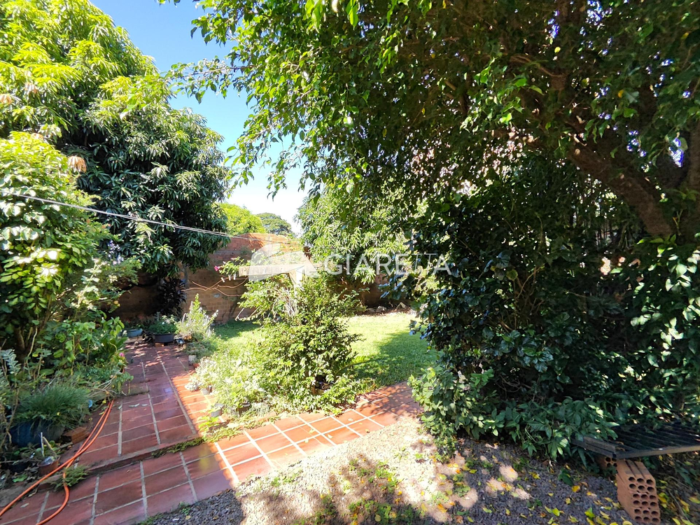 Casa para alugar com 4 quartos, 226m² - Foto 7