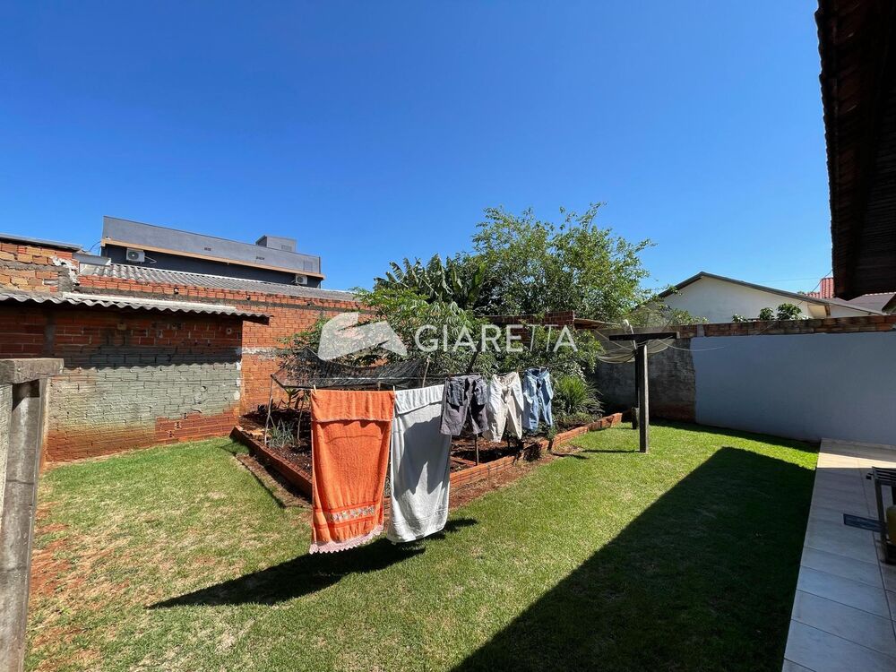 Casa à venda com 1 quarto, 108m² - Foto 4