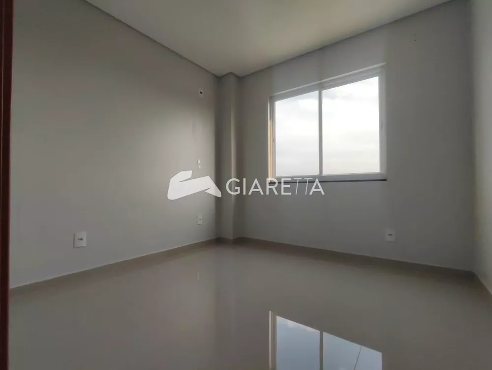 Apartamento à venda com 2 quartos, 70m² - Foto 4