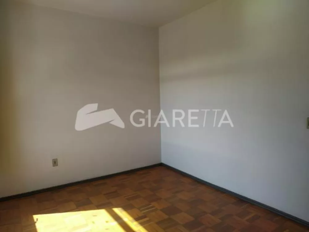 Apartamento para alugar com 3 quartos, 138m² - Foto 3