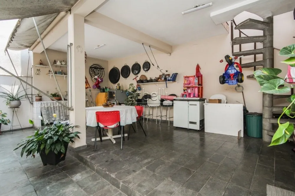 Casa, 3 quartos, 270 m² - Foto 5