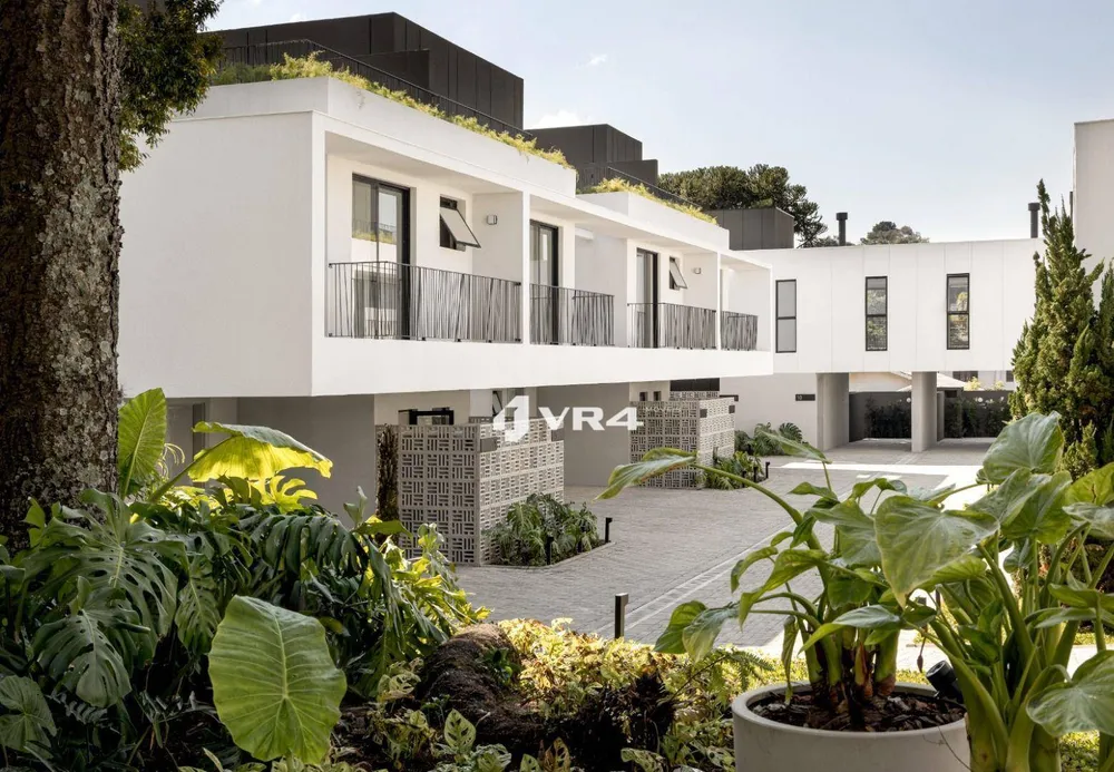 Sobrado, 3 quartos, 204 m² - Foto 1