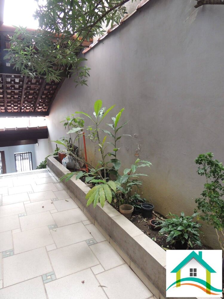 Sobrado à venda com 4 quartos, 272m² - Foto 4