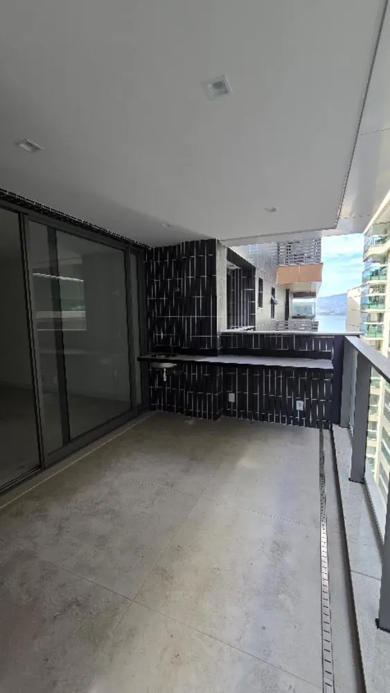 Apartamento, 3 quartos, 140 m² - Foto 1