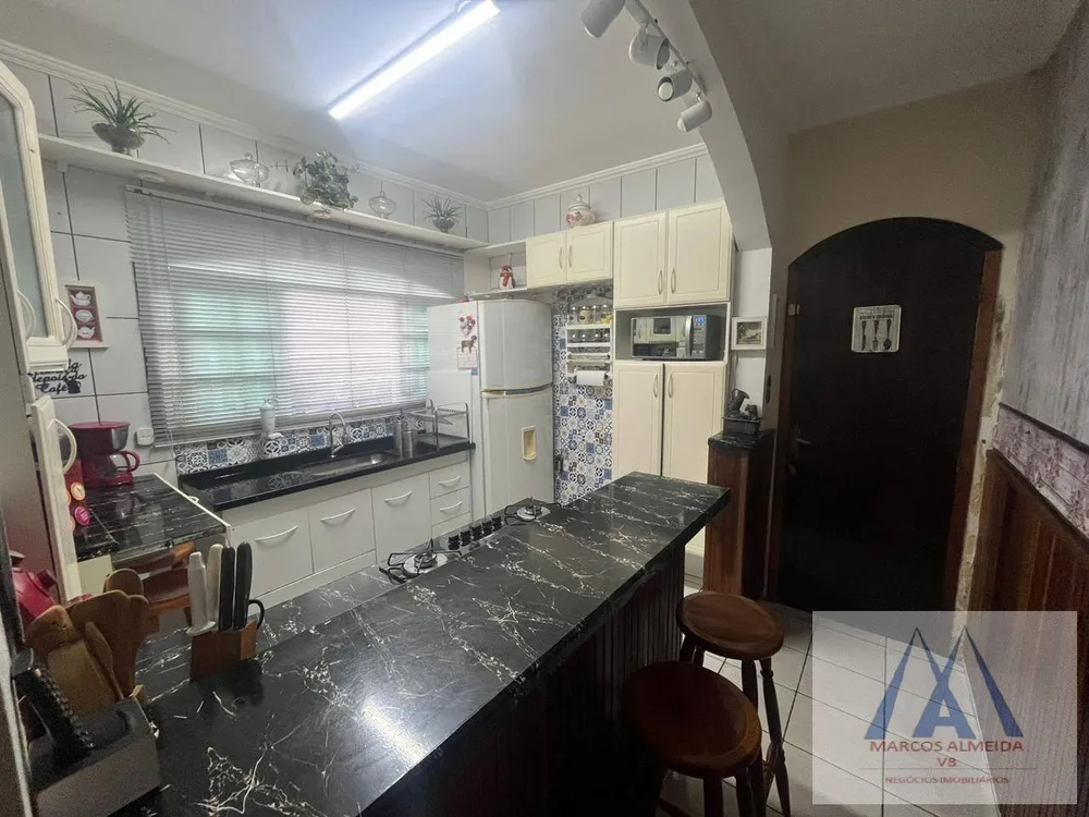 Casa, 3 quartos, 215 m² - Foto 6